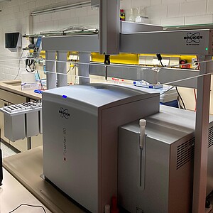 NMR spectrometer Fourier 80 Benchtop